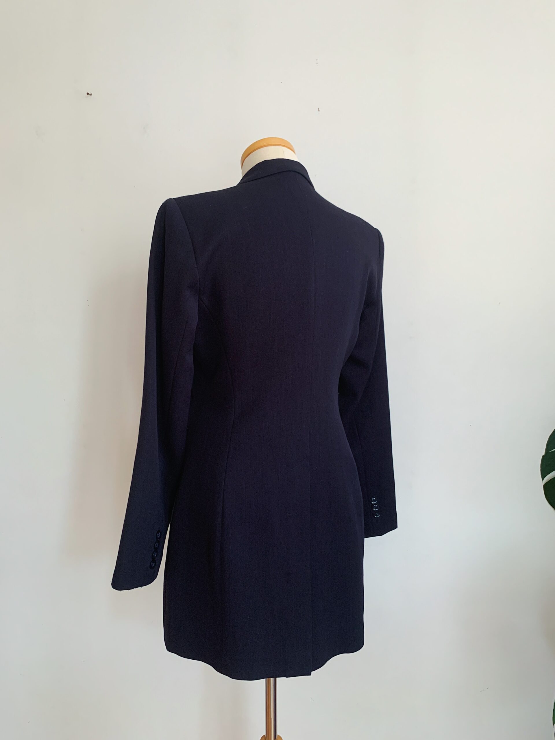1990s ✿ Navy Tristan & Iseut Longline Blazer – Image 6