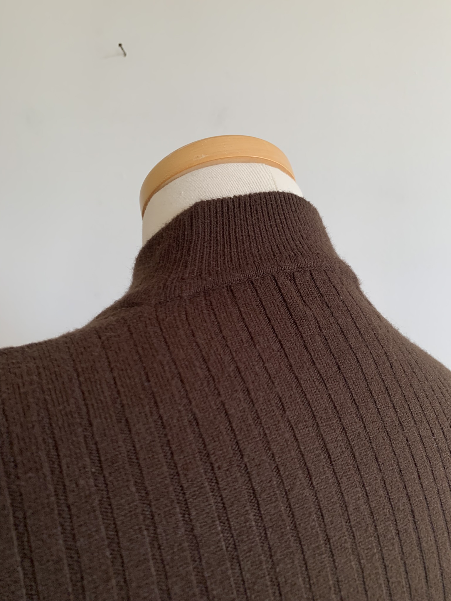 1990s ✿ Chocolate Brown Ribbed Turtleneck