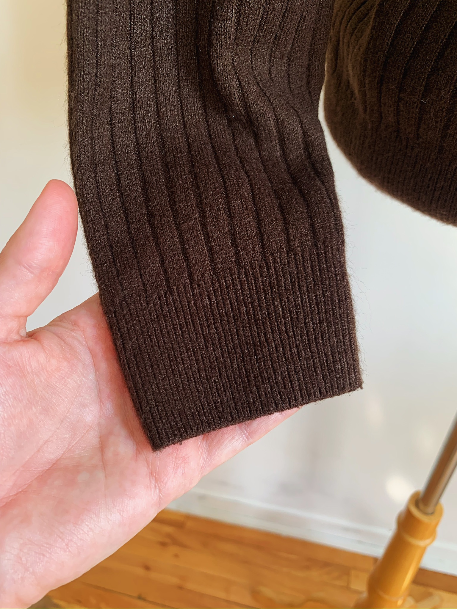 1990s ✿ Chocolate Brown Ribbed Turtleneck