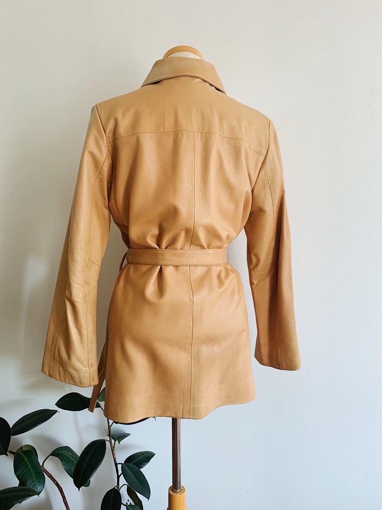 1990s ✿ Caramel Brown Leather Belted Jacket – Image 3
