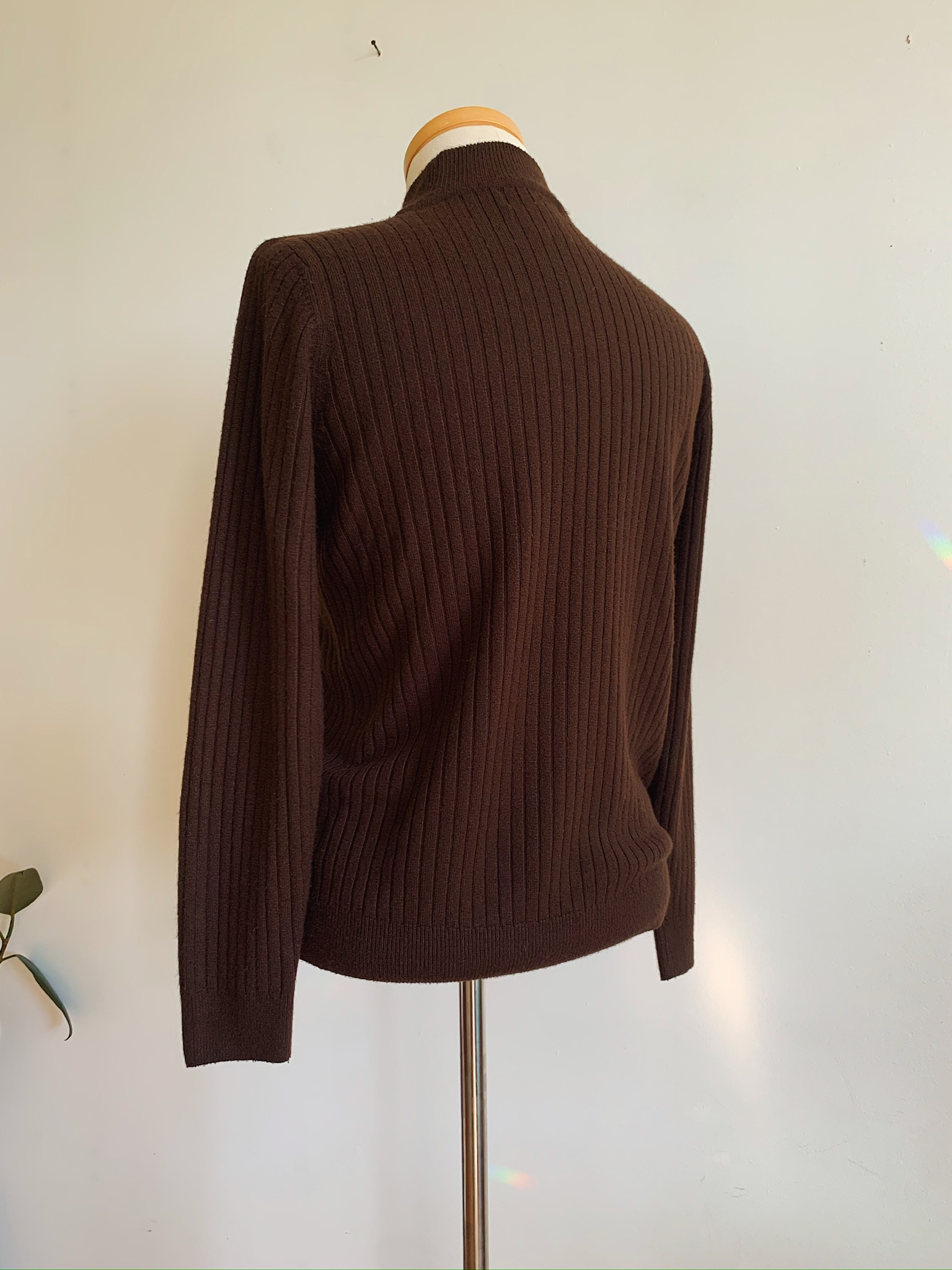 1990s ✿ Chocolate Brown Ribbed Turtleneck