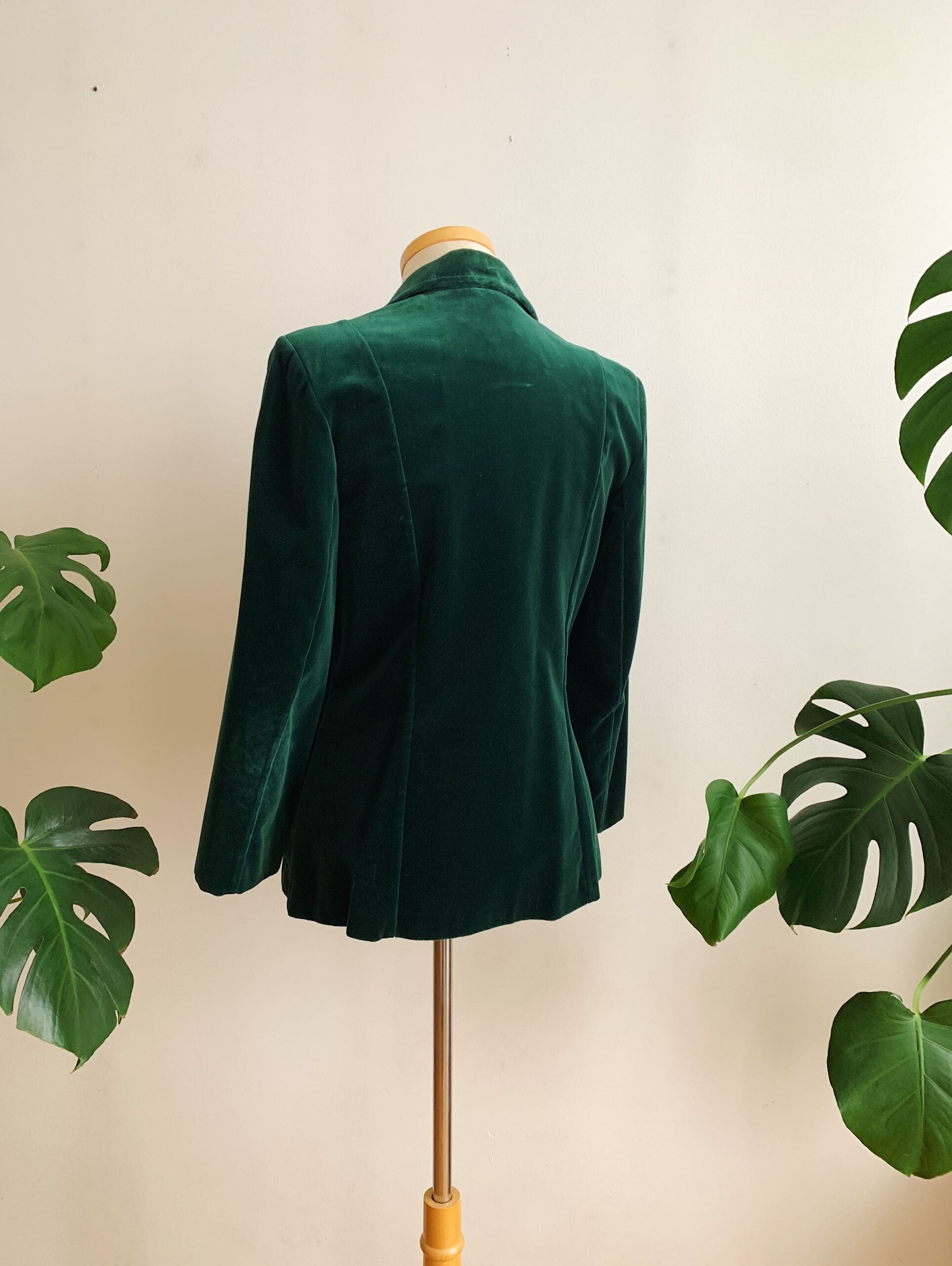 1970s ✿ Green Velvet Blazer – Image 6